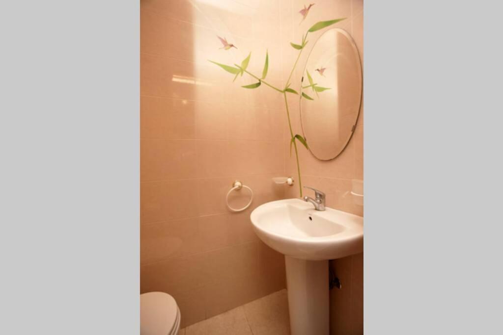 Apartamento Barrio Alfalfa Apartment Seville Exterior photo